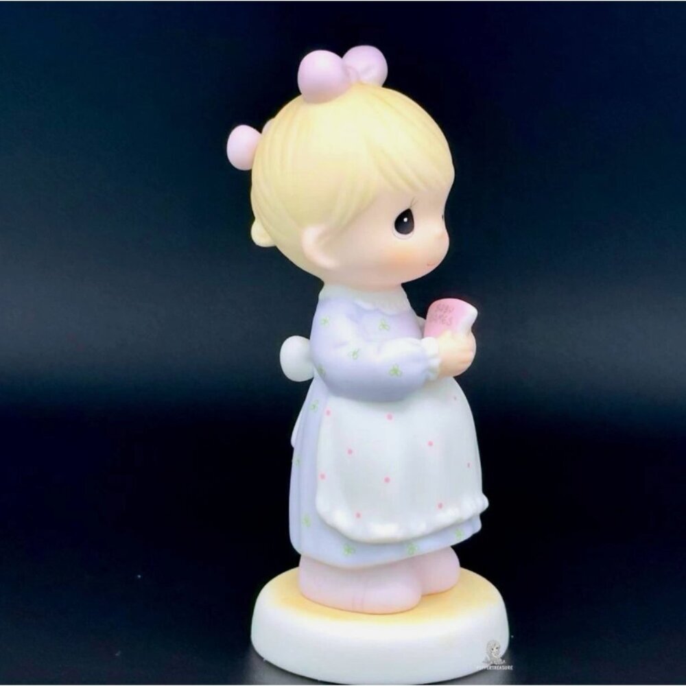Precious Moments Girl Figur Baby Names Book – Expecting Mother Collectible 💕👶